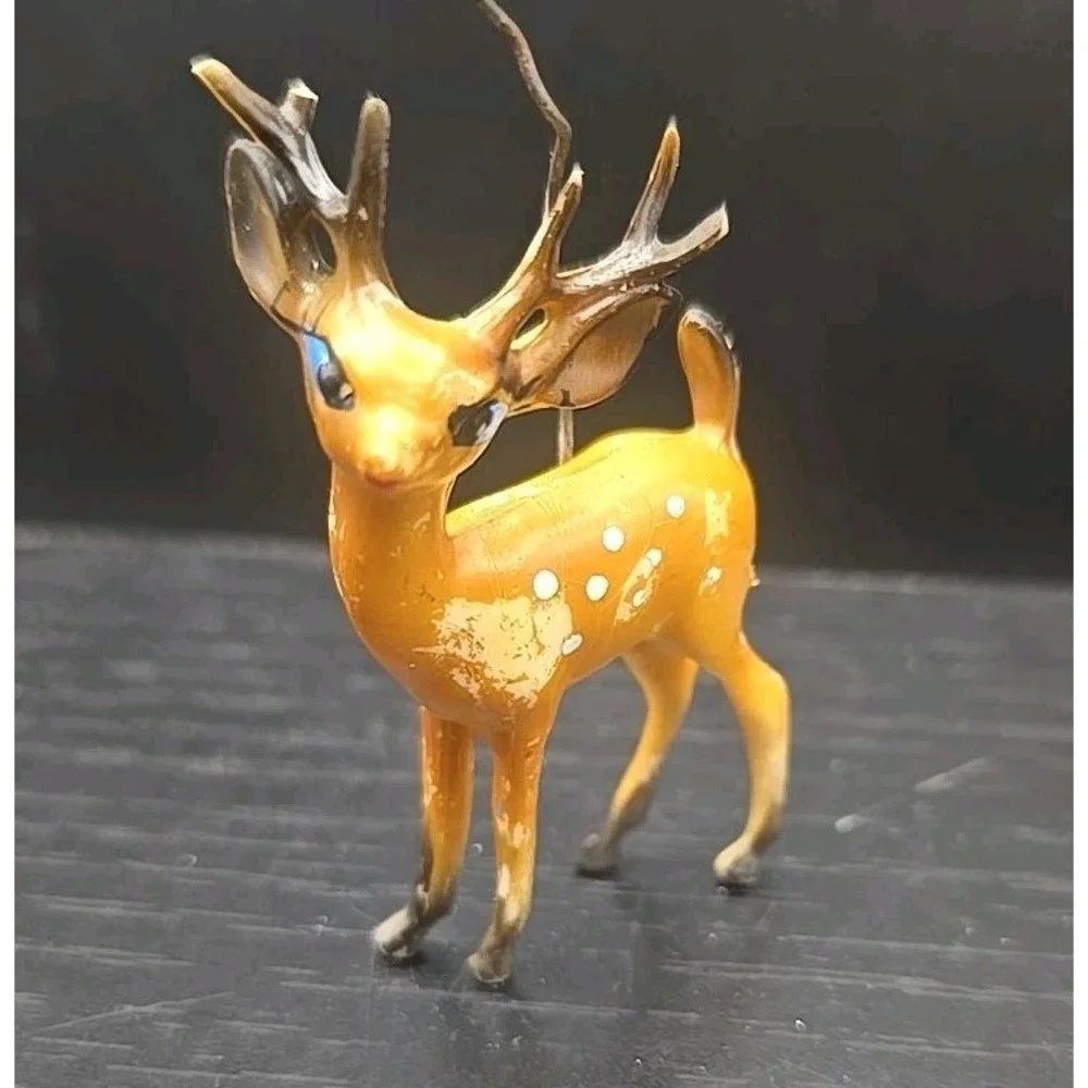 Vintage Deer Spotted Hard Plastic Figurine Miniature Blue Eyes Hong‎ Kong Xmas